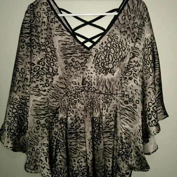 Aggie Tops - Aggie Leopard Print Dolman Sleeve blouse